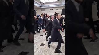 Jewish Wedding Dance Battle [upl. by Tongue]