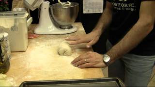 La Video Ricetta della Focaccia col Formaggio [upl. by Ettenay496]