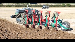 Kverneland Lo85 Onland ploughing with Agxeed Agbot at Tillage Live 2024 Tadcaster Pflügen ploegen [upl. by Bevan]