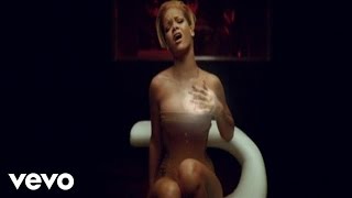 Rihanna  Russian Roulette [upl. by Haroppizt]