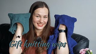 Gift knitting WIPs going fast and slow  Agnelina knitting pod ep16 [upl. by Justicz973]