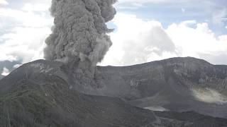 Volcán Turrialba Erupcion 19 de Set 2016 1430 [upl. by Anaeirb]