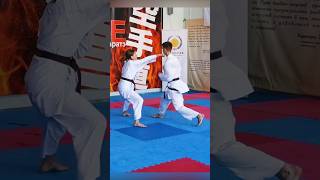 Kizami Tsuki karate piatsko martialarts 空手道 kumite karategirl super supergirl молодец [upl. by Arayc935]