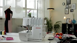 BERNINA Overlocker L 450 erste Schritte Nähvorbereitung [upl. by Asilanom990]