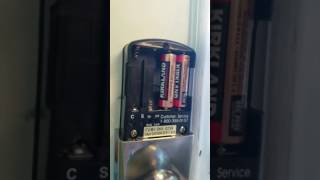 How To Change Batteries on the Milocks DKK02 keylessentry locks keypad door knob DKK02 [upl. by Rosenwald]