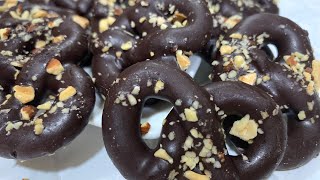 Sablé bretzel au chocolat صابلي البريتزل بالشوكولا كايجي هشيش وبنين [upl. by Nac808]