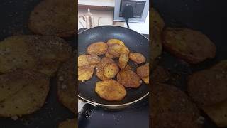 Amazing potatoes recipe😋 cooking easyrecipe potatorecipe ytshorts viralvideo trending [upl. by Anaud448]