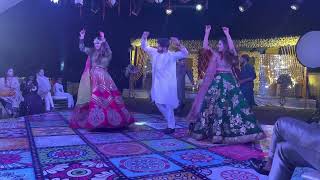 Radha  Iski Uski  Ladkewale vs Ladkiwale  Wedding Choreography  MampMs [upl. by Vahe]