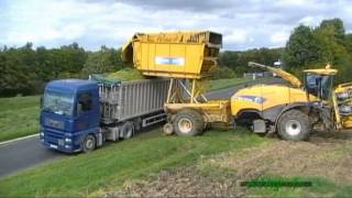 NEW HOLLAND FR 9080 à caisson à lensilage du maïs en 2010 [upl. by Uos932]