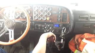 Upshifting amp downshifting an 18 speed Peterbilt 379 [upl. by Ikiv]