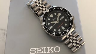 Seiko SKX007 Classic Diver Original box and papers [upl. by Valentia914]