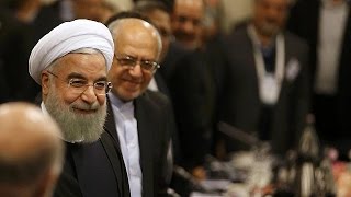 Rouhani em Paris seduz com investimentos [upl. by Ydneh]