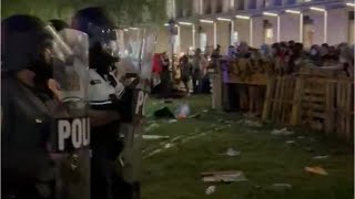 Chaos erupts as riot police clash with antiIsrael protesters at US university [upl. by Lamar877]