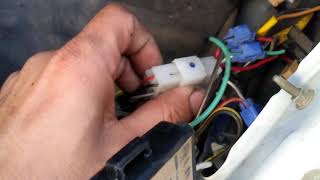 how to find a short to ground fuse keeps poppingwhy does my fuse keep popping [upl. by Sloan]