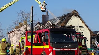 ONSCENE  Thatched Roof Fire at The Shambles pub Lutterworth 130223 [upl. by Ainiger665]