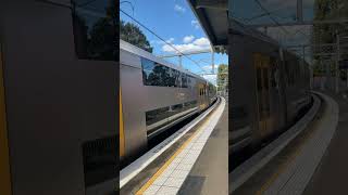 Waratah set A32 arriving at Waverton  Berowra service [upl. by Euphemie]