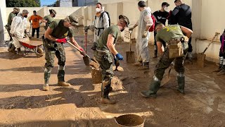 Un centenar de legionarios de Ronda despliegan en la zona afectada por la DANA en Valencia [upl. by Marleah108]