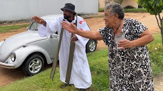 Padre Capelão se livrou do Delegado e passa na casa da amiga Dona Lúcia pra tomar água e se manda [upl. by Milks780]