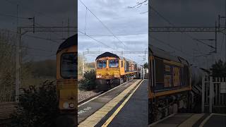 66752 amp 66701 passing Tamworth [upl. by Beverley]