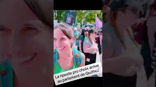 Quand la riposte ProChoix arrive au parlement du Québec canada québec quebecprotest [upl. by Ylnevaeh639]