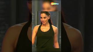 How to Do Mountain Climbers  Bipasha Basu Workout  Shemaroo Lifestyle  shorts [upl. by Maroj]