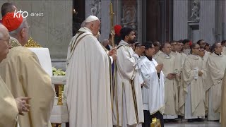 Messe de lÉpiphanie présidée par le pape François à Rome [upl. by Spillar]