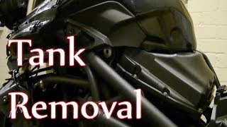 Tiger 800  Fuel tank removal [upl. by Harrison202]