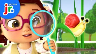 Bellas Itsy Bitsy Spider Bugventure Song 🐞🌧️ CoComelon Lane  Netflix Jr [upl. by Bonn]