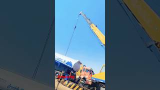 25 TON KATOO UNLOADING WATER TANK GOOD JOB shortsvideo automobile crane travel [upl. by Andi]