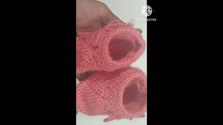 Beautiful Knitting Shoes  Baby Socks kaise Banayen In Hindi   Knitting Tak 💯 [upl. by Llevert316]