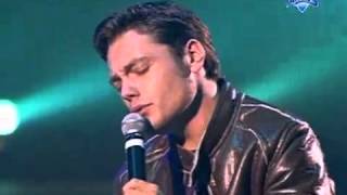 Tiziano Ferro  Imbranato Live TMF Awards 2002 [upl. by Edwina]