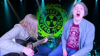 Neds Atomic Dustbin perform Grey Cell Green acoustic version [upl. by Rebeh849]