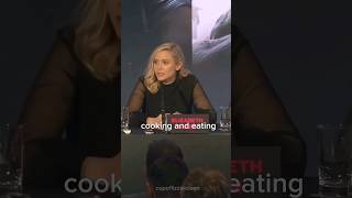 how interesting scarlett🤭 elizabetholsen scarlettjohansson marvel avengers actor shorts [upl. by Leahcimdivad]