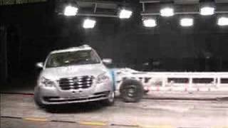 Crash Test FAW besturn CNCAP 中国車 Chinese car 衝突試験 クラッシュテスト [upl. by Blumenfeld]