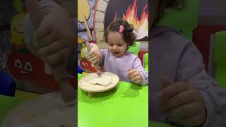 Hira pizza yapıyor🥰🥰keşfet youtubeshorts pizza [upl. by Rochell]