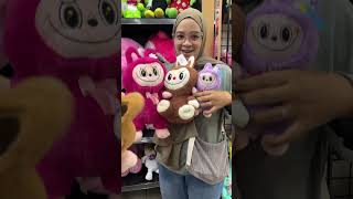 Di Kasih Boneka Labubu Gak Mau Malah Pilih si Tong Tong lucu funny labubu [upl. by Elmina]