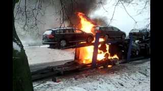 Pożar lawety Piórków 12122012  brand new cars on fire Poland [upl. by Wyndham]