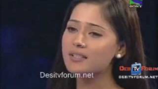 Sara Khan Singing aur ahista [upl. by Stan]