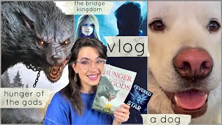 Hunger of the Gods Fevered Star Fantasy Romance and Luna Bear  reading vlog [upl. by Sinnaoi]