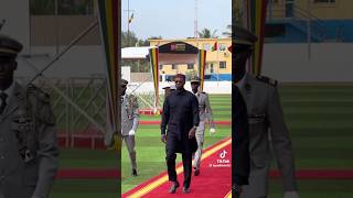 Arrivée du Premier Ministre Ousmane Sonko à la cérémonie de commemoration des 80 ans [upl. by Husein]