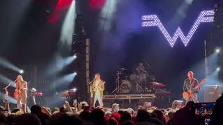 Weezer  Buddy Holly live at 3 Arena 10062024 [upl. by Junina]