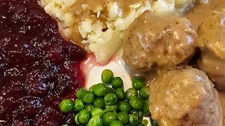 Cooking Swedish Meatballs n Mashed Cauliflower [upl. by Schwartz912]