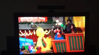 Sesame Street Somebody come and play in The 2013 Macys Th [upl. by Llarret]