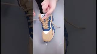 comment on attache les lacets des baskets tendance [upl. by Ahseryt714]