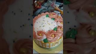 Golden dripping cake browncakes shortvideo recipe cakedesign [upl. by Nageek]