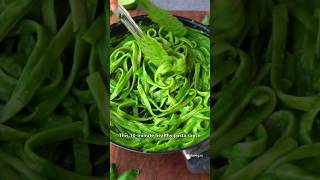 Green Spinach PASTA SAUCE A Quick And Easy Recipe [upl. by Aihsotan580]