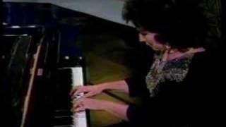 Alba Rosa Castro en quotEncuentro De Grandes Pianistasquot [upl. by Dierdre]