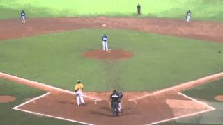 Elián Herrera casi mata al pitcher para empujar la 4ta vuelta [upl. by Clemmy788]