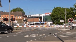 Highams Park Level Crossing [upl. by Antipas]