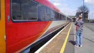 Class 442s 2410  2405 At Eastleigh 5tone Horn [upl. by Duwalt]